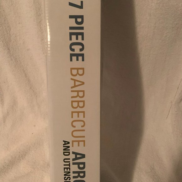 CHEFS BASICS SELECT 7 PIECE BARBEQUE APRON AND UTENSIL KIT - Picture 2 of 4